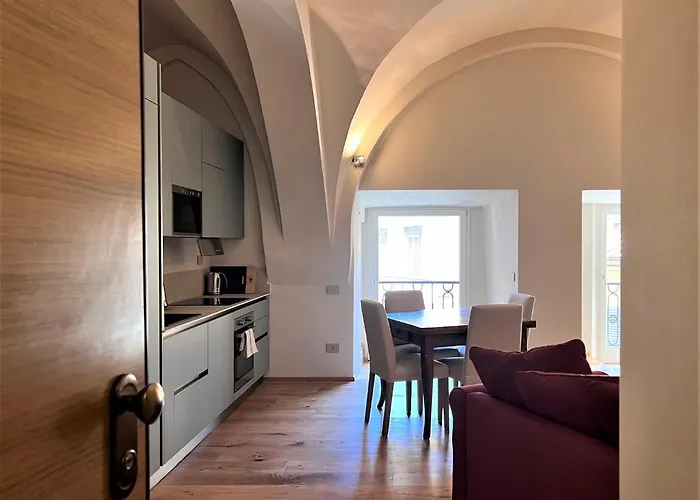 Torre Del Cavaliere Apartment