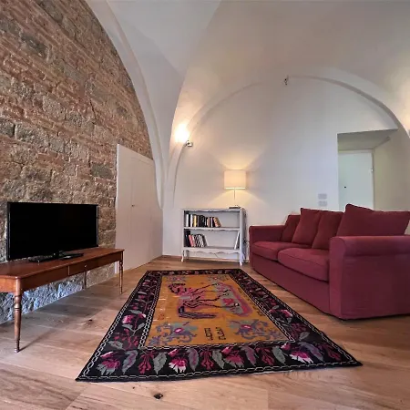 Torre Del Cavaliere *