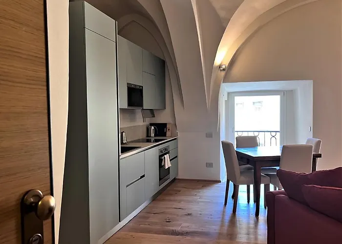 Lägenhet Torre Del Cavaliere