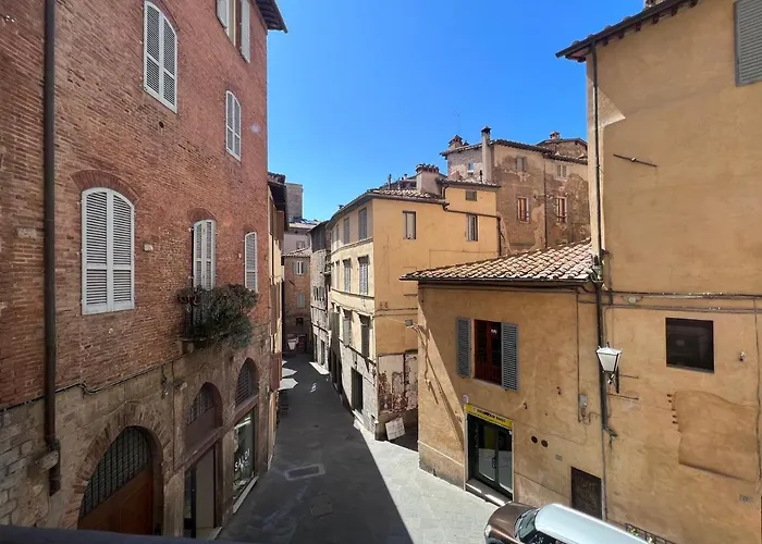 Torre Del Cavaliere *