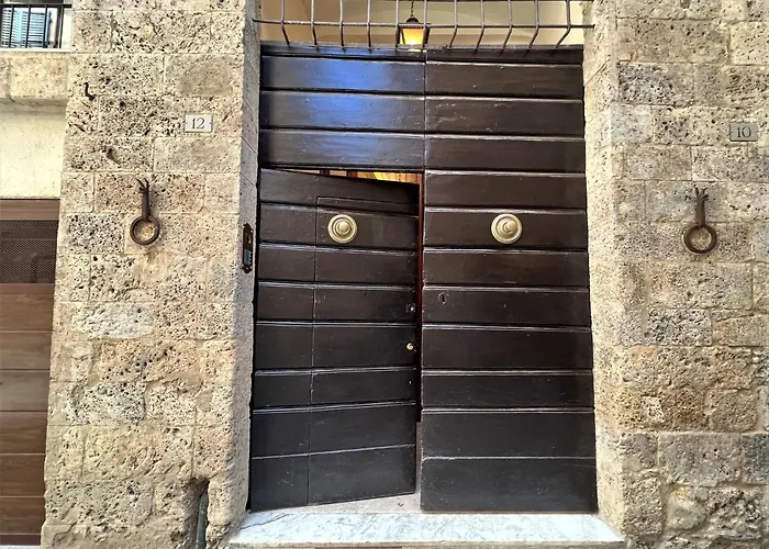 Torre Del Cavaliere Lägenhet *