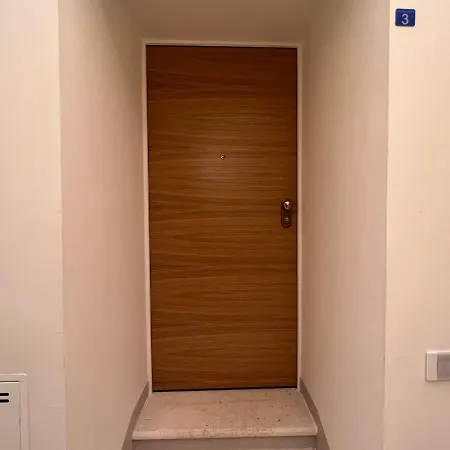 Апартаменти Torre Del Cavaliere